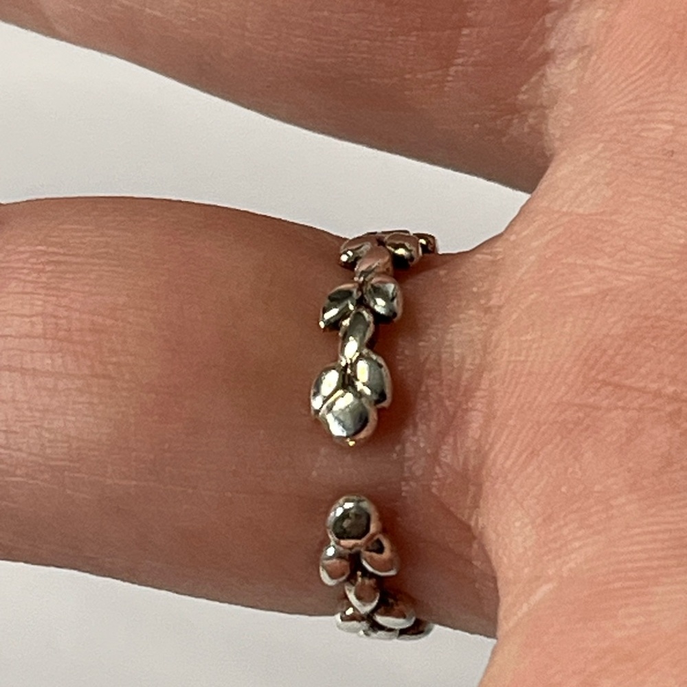 925 Silver Leaf / Vine Adjustable Ring - Picture 2 of 3